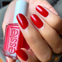 Load image into Gallery viewer, Essie 4 pieces set
